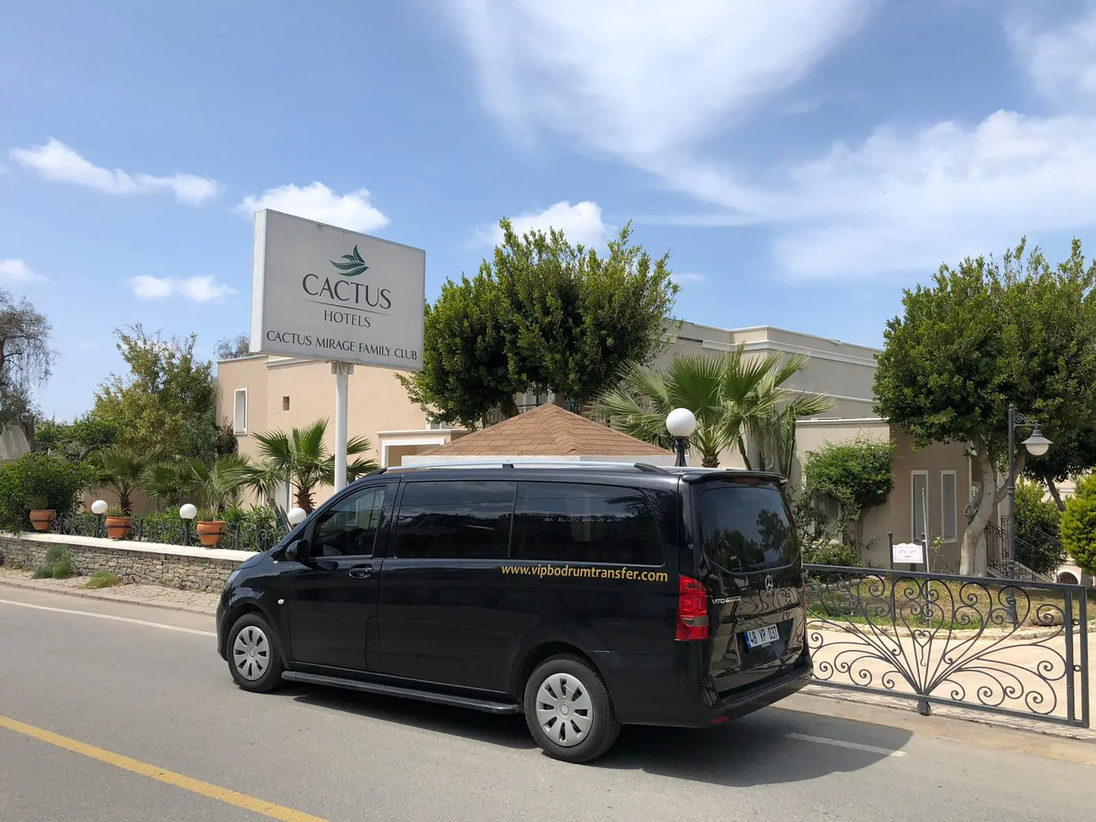 Göltürkbükü Minibüs Kiralama